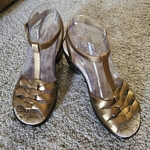 Women's Metallic Gold Slingback Sandals